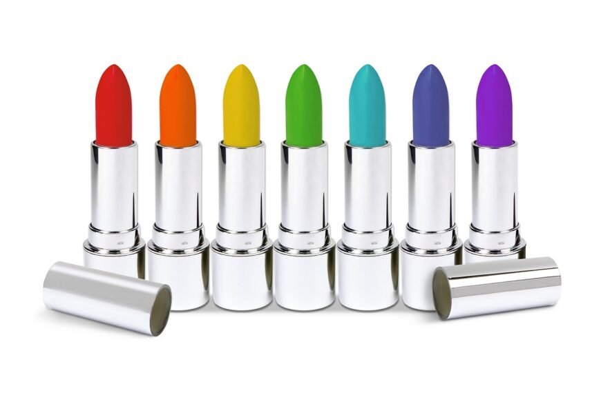 Jaka szminka do pomarańczowej sukienki